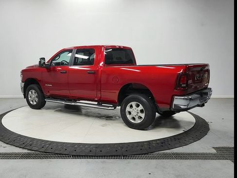 Used 2026 RAM 2500 Big Horn AWD/4WD image 6