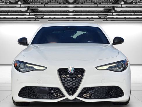 Used 2020 Alfa Romeo Giulia Ti Sport w/ Quick Order Package 22U Sport image 5