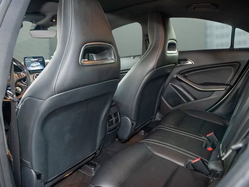 Used 2018 Mercedes-Benz CLA 250 4MATIC image 18