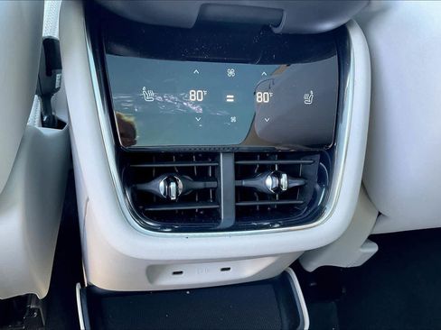 New 2025 Volvo EX90 Plus w/ Protection Package Premier image 16