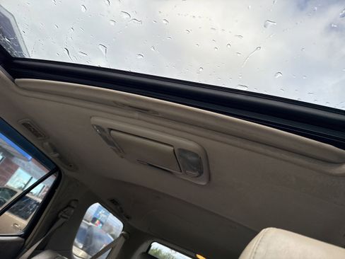 Used 2006 Toyota Sequoia SR5 image 11