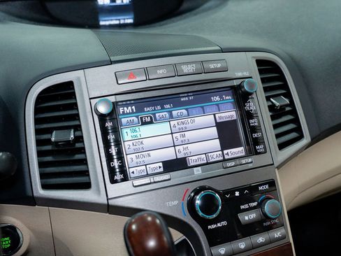 Used 2011 Toyota Venza AWD w/ Premium Pkg #2 image 37