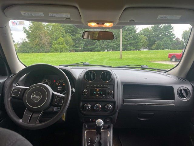 Used 2015 Jeep Patriot Sport w/ Power Value Group AWD/4WD image 10