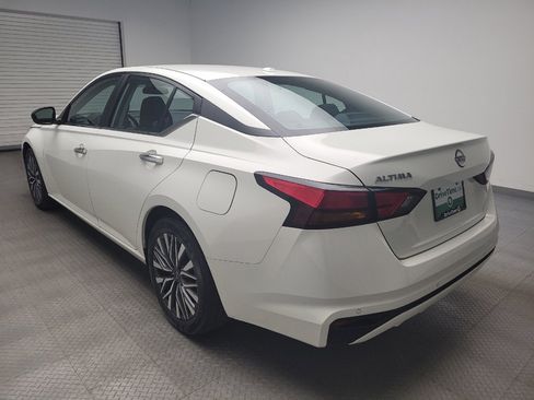 Used 2025 Nissan Altima 2.5 SV FWD image 5