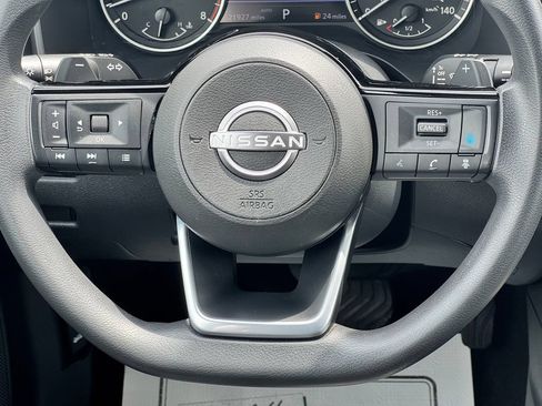 Used 2023 Nissan Rogue SV AWD/4WD image 20