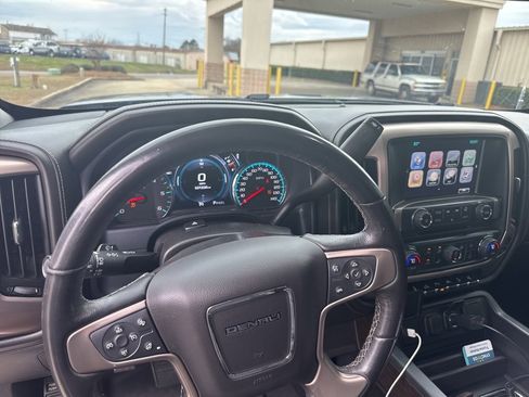 Used 2018 GMC Sierra 1500 Denali w/ Denali Ultimate Package image 23