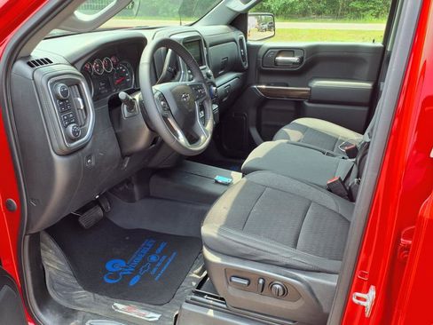 Certified 2022 Chevrolet Silverado 1500 RST image 5