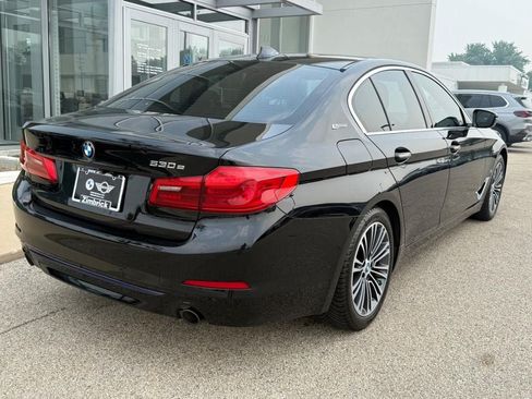 Used 2018 BMW 530e xDrive AWD/4WD image 3