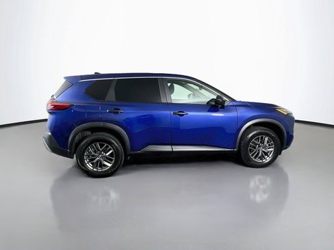Used 2023 Nissan Rogue S AWD/4WD image 7