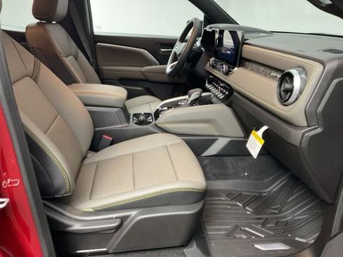 New 2026 Chevrolet Colorado ZR2 w/ Technology Package AWD/4WD image 25