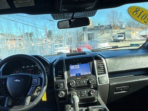 Used 2018 Ford F150 XLT w/ Equipment Group 302A Luxury AWD/4WD image 21