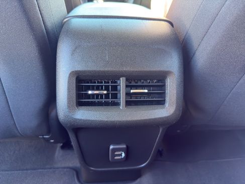 Certified 2021 Chevrolet Equinox LT AWD/4WD image 31