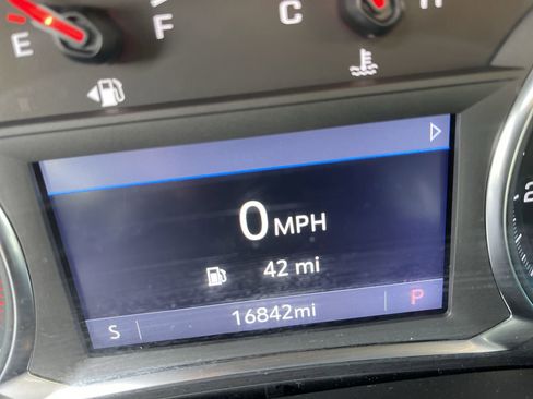 Certified 2023 Chevrolet Traverse LT image 12