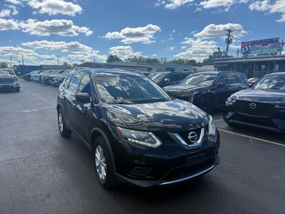 Used 2016 Nissan Rogue SV