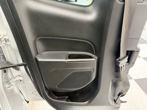 Used 2022 Chevrolet Colorado LT w/ Fleet Safety Package image 19