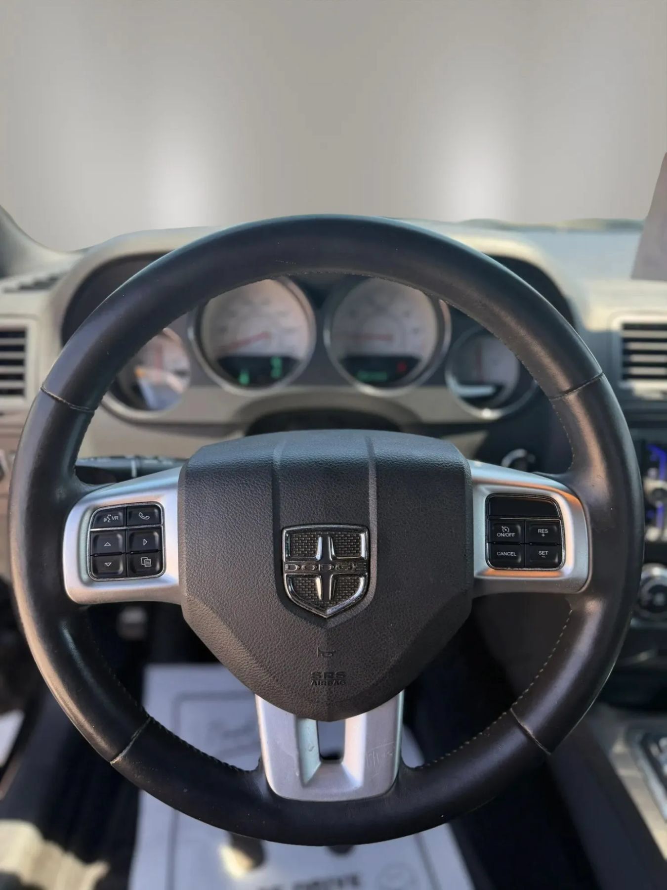 Used 2014 Dodge Challenger SXT RWD image 13