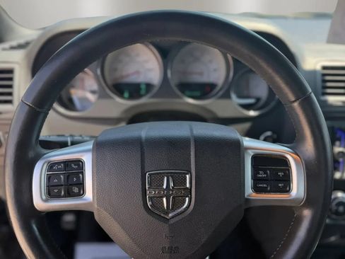 Used 2014 Dodge Challenger SXT RWD image 13
