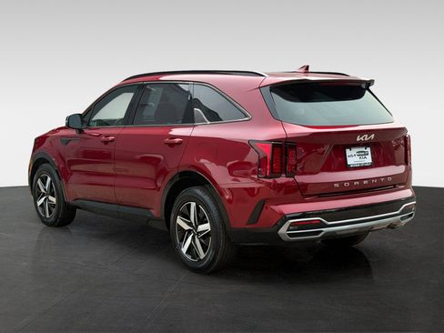 Used 2022 Kia Sorento S w/ Panoramic Sunroof Package FWD image 7