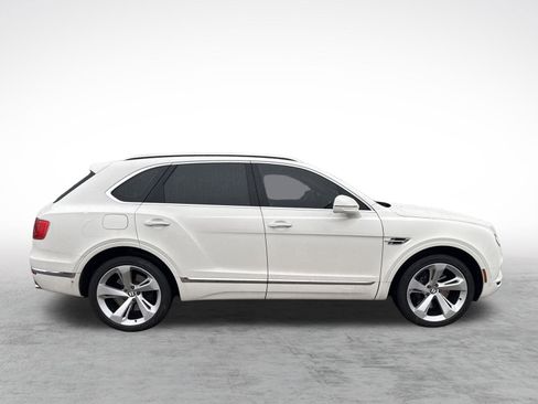Used 2020 Bentley Bentayga image 11