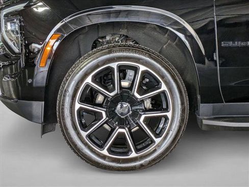 Used 2025 Chevrolet Suburban RST w/ Comfort Package AWD/4WD image 25