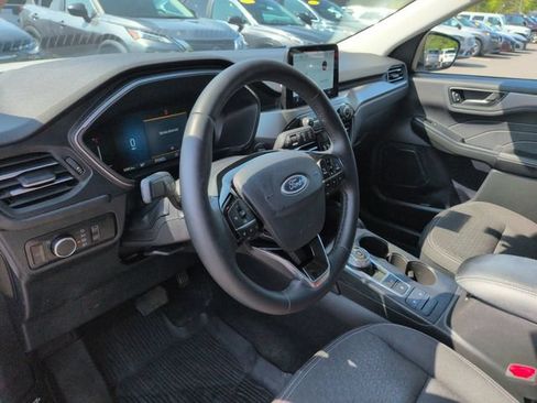 Certified 2024 Ford Escape Active AWD/4WD image 28