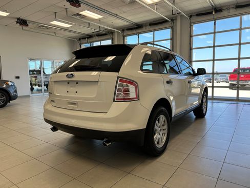 Used 2010 Ford Edge SE FWD image 5