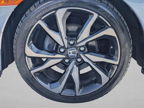 Used 2019 Honda Civic Sport image 23