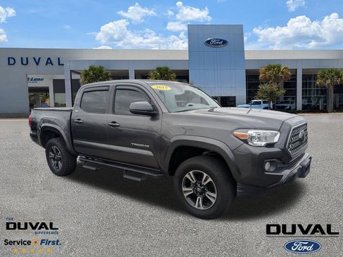 Used 2019 Toyota Tacoma SR5 image 1