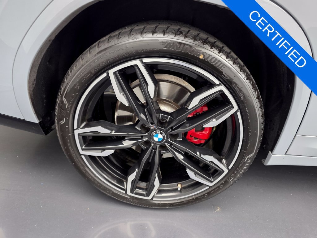 Certified 2025 BMW X4 M40i w/ Premium Package AWD/4WD image 17