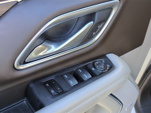 Used 2021 Chevrolet Tahoe LT image 13