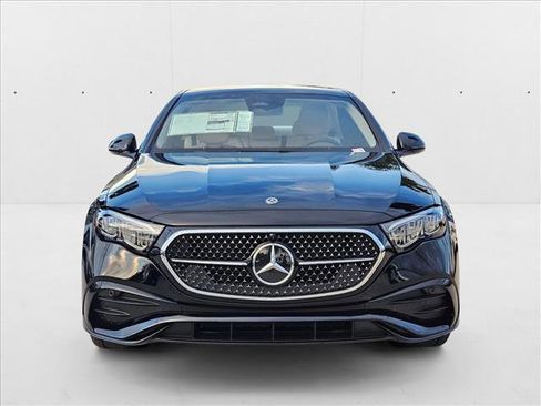New 2026 Mercedes-Benz E 350 4MATIC Sedan image 6
