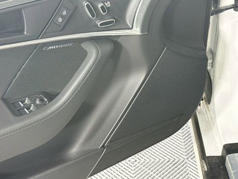 Used 2024 Jaguar F-TYPE R-Dynamic image 20