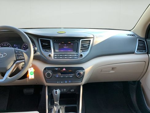 Used 2017 Hyundai Tucson SE w/ SE Popular Package 02 FWD image 18