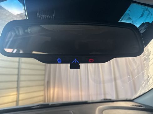 Used 2017 Hyundai Santa Fe SE image 18