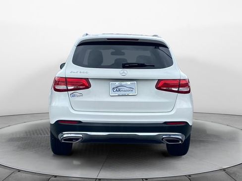 Used 2019 Mercedes-Benz GLC 300 image 4