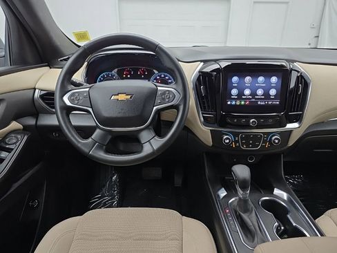 Used 2023 Chevrolet Traverse LT AWD/4WD image 23