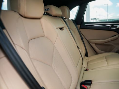 New 2025 Porsche Macan image 31
