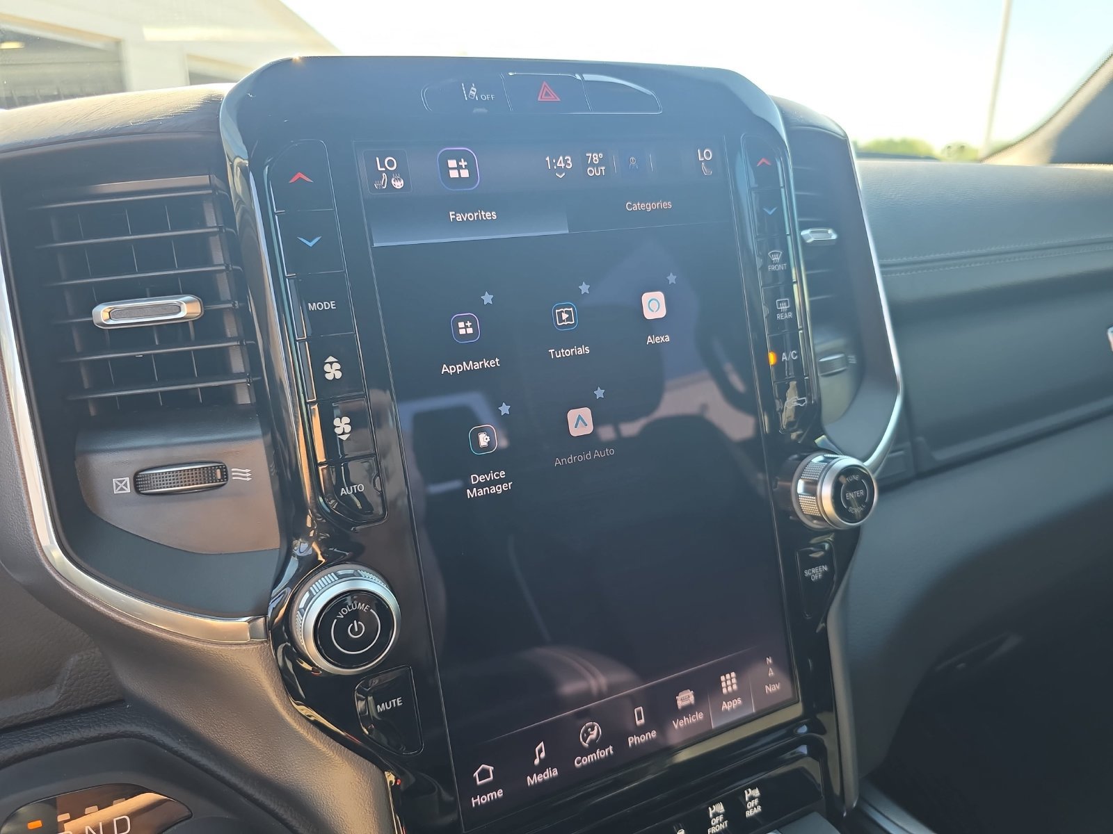 Used 2026 RAM 1500 Laramie w/ Night Edition AWD/4WD image 18