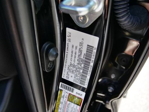 Used 2022 Toyota Tacoma TRD Sport AWD/4WD image 44