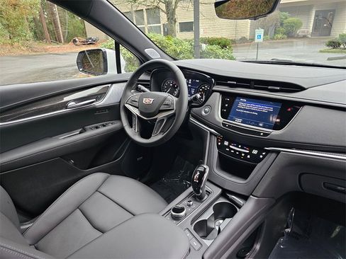 New 2026 Cadillac XT5 Sportv image 10