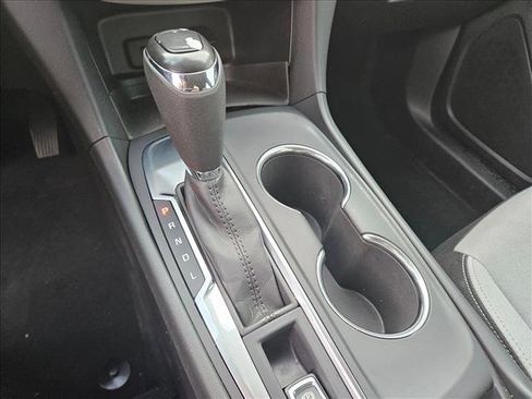 Used 2018 Chevrolet Equinox LS image 16