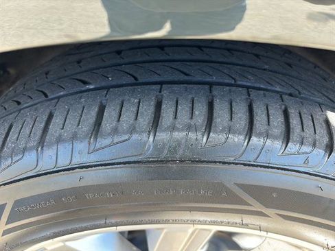 Certified 2022 Ford Edge Titanium w/ Equipment Group 301A image 10