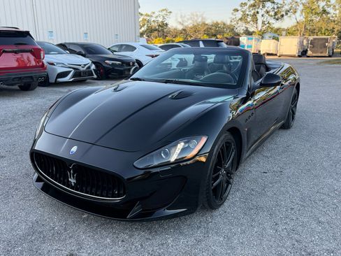 Used 2017 Maserati GranTurismo MC image 40