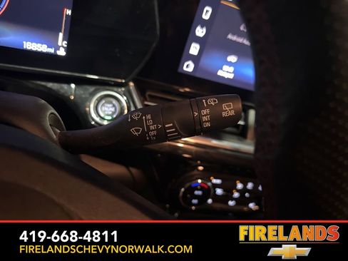 Used 2025 Chevrolet Trax RS w/ Driver Confidence Package image 16