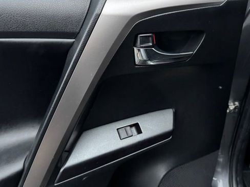 Used 2017 Toyota RAV4 XLE image 16