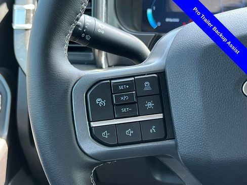 Used 2025 Ford F250 Lariat w/ Lariat Ultimate Package AWD/4WD image 31
