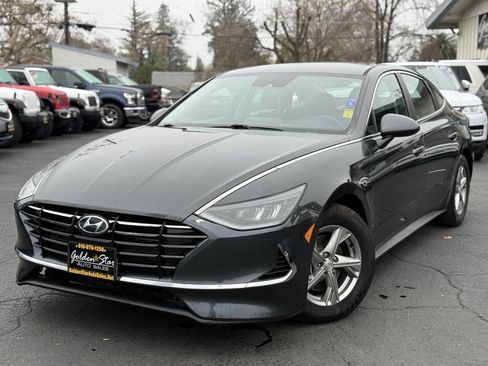 Used 2021 Hyundai Sonata SE image 2