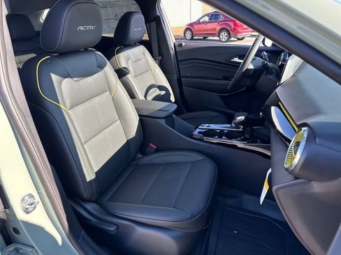 New 2026 Chevrolet Trax ACTIV w/ Sunroof Package image 13