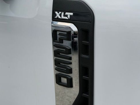 Certified 2024 Ford F250 XLT w/ FX4 Off-Road Package AWD/4WD image 16