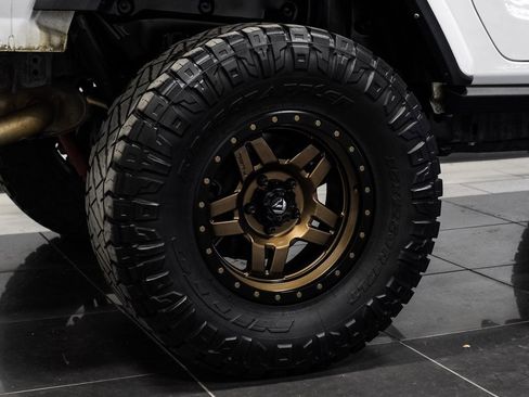 Used 2021 Jeep Wrangler Sport image 54